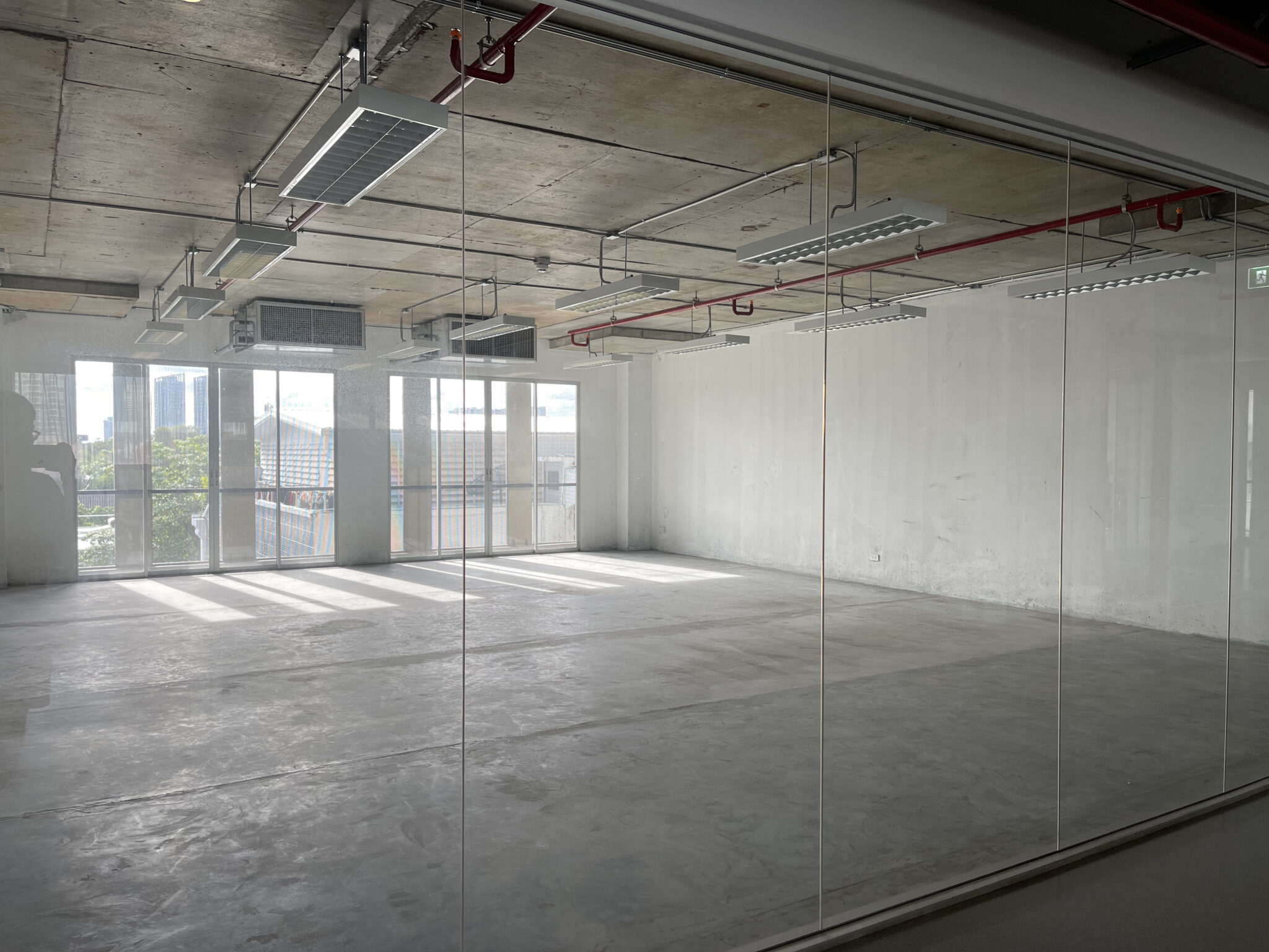 Office Spaces - 33 Space